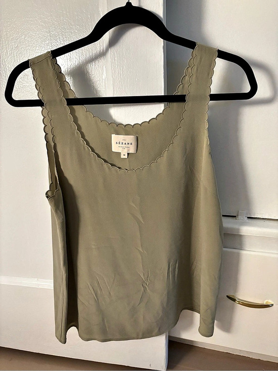 Sézane Tops - Sézane Lucie Top Scalloped Silk Camisole Light Khaki Green Size 38